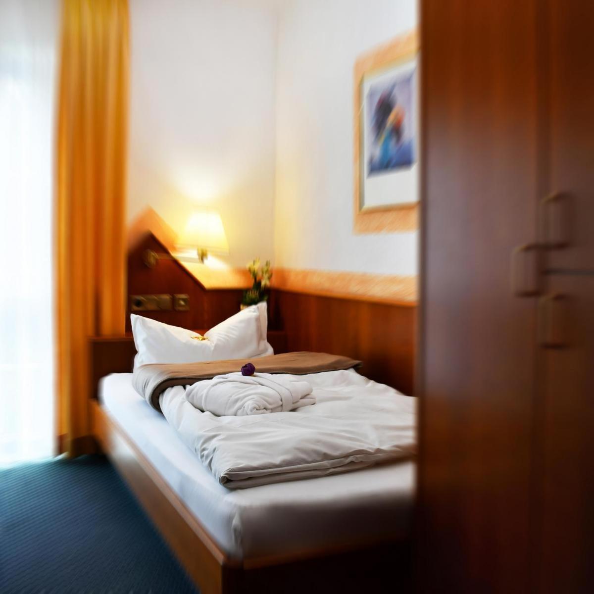 Hotel Schoene Aussicht Gießen Dış mekan fotoğraf