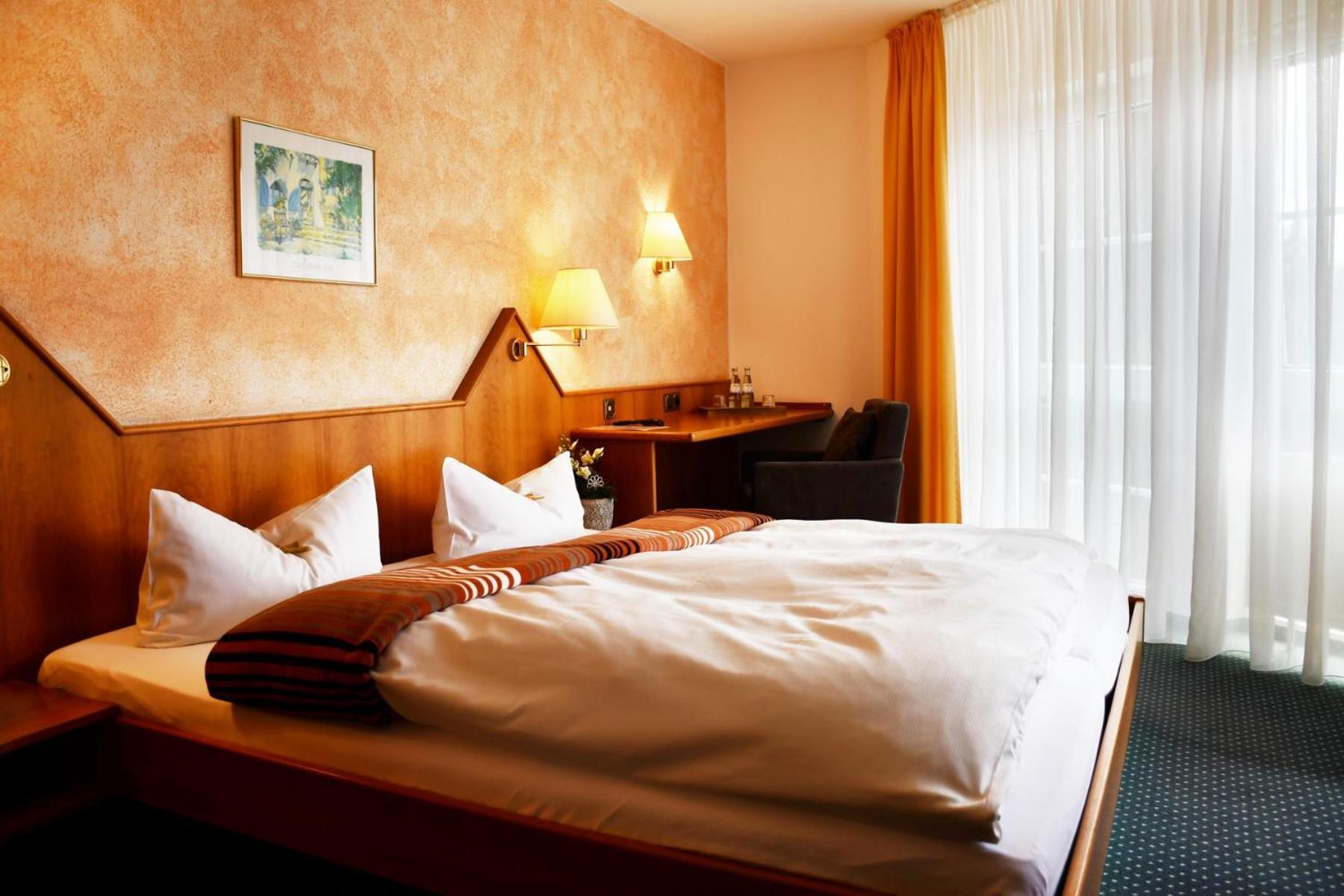 Hotel Schoene Aussicht Gießen Dış mekan fotoğraf