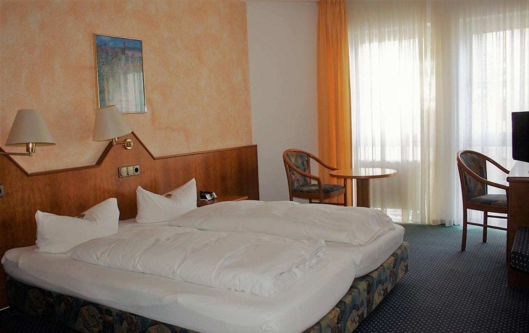 Hotel Schoene Aussicht Gießen Dış mekan fotoğraf