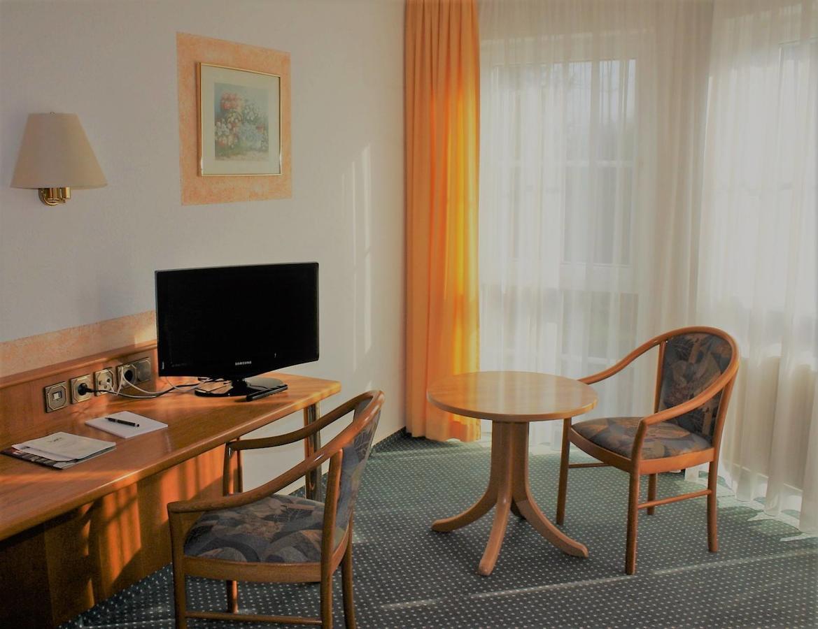 Hotel Schoene Aussicht Gießen Dış mekan fotoğraf